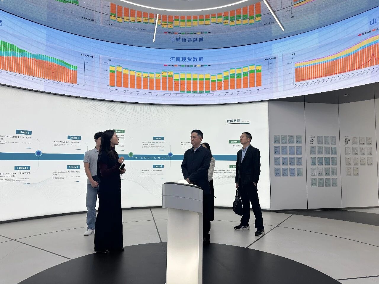 巴中市投促局领导调研智网公司:共商绿色能源产业合作